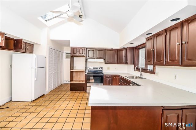 18 South Main Street, New Milford, CT 06776