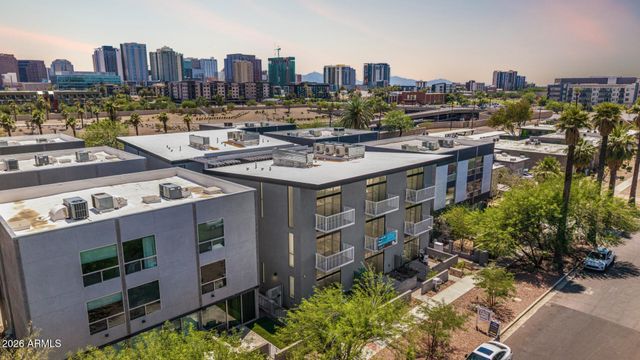 531 E WILLETTA Street 205, Phoenix, AZ 85004