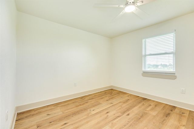 2812 N Sonny Lane, Galveston, TX 77554