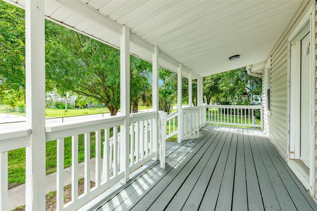 2812 N Sonny Lane, Galveston, TX 77554