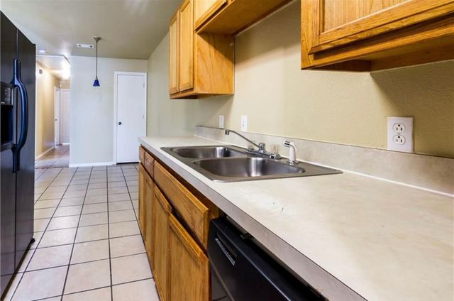 5018 Nell Street, Fort Worth, TX 76119