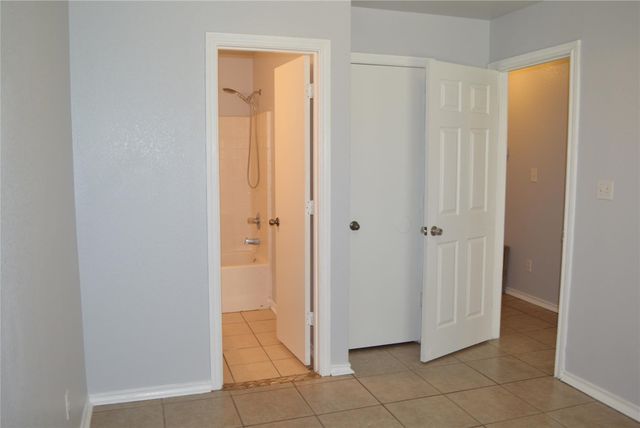 5018 Nell Street, Fort Worth, TX 76119