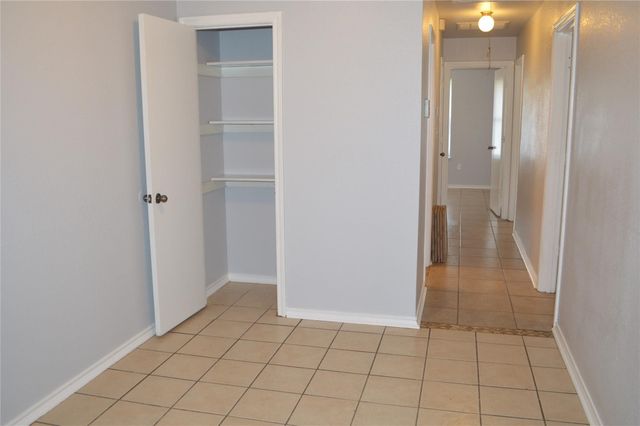 5018 Nell Street, Fort Worth, TX 76119