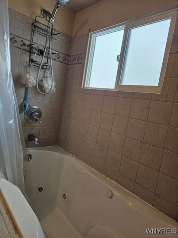 107 Vegola Avenue, Cheektowaga, NY 14225