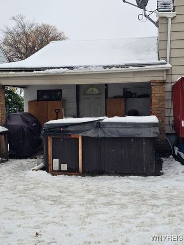 107 Vegola Avenue, Cheektowaga, NY 14225