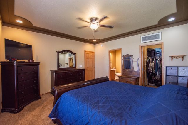 1218 35th Street Circle S, Moorhead, MN 56560