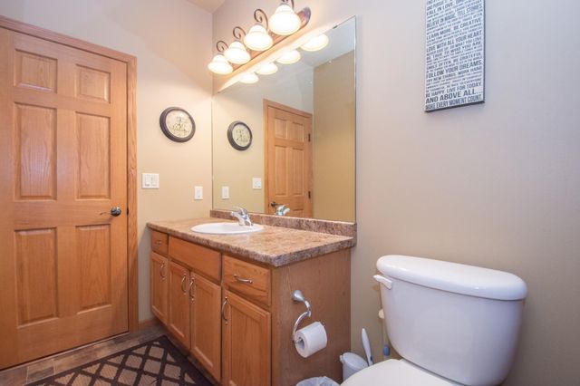 1218 35th Street Circle S, Moorhead, MN 56560