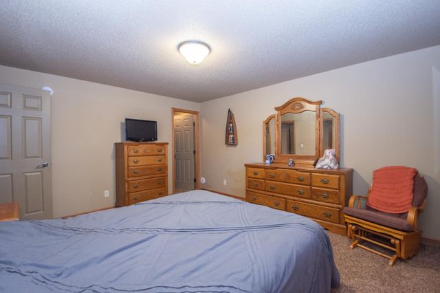 1218 35th Street Circle S, Moorhead, MN 56560