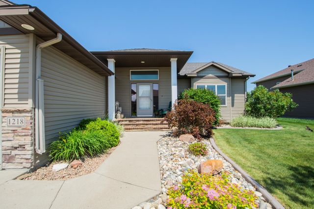 1218 35th Street Circle S, Moorhead, MN 56560