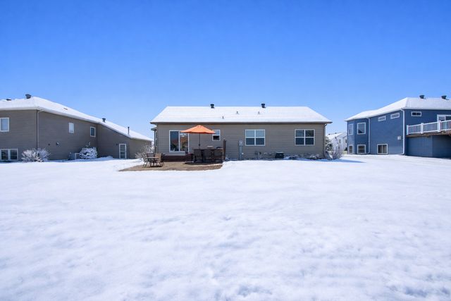 1218 35th Street Circle S, Moorhead, MN 56560