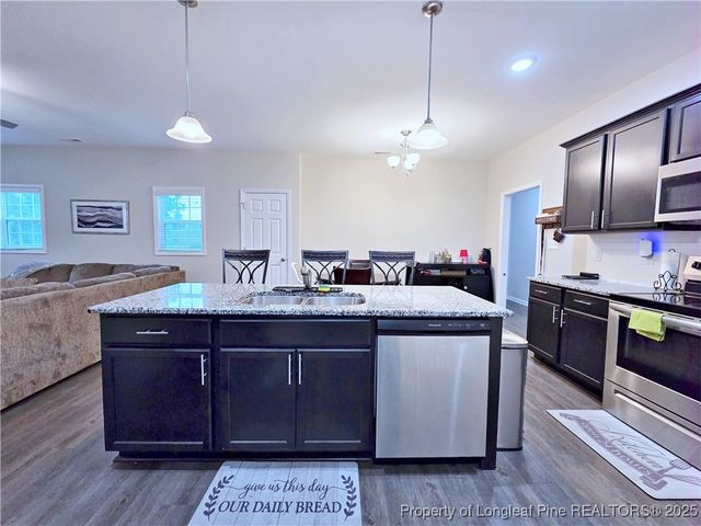 112 Longview Court, Raeford, NC 28376