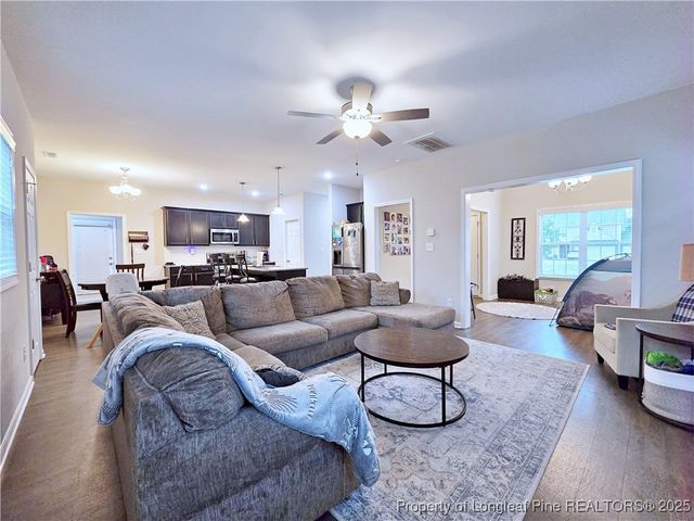 112 Longview Court, Raeford, NC 28376