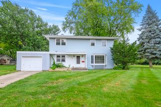 698 W River Street, Bourbonnais, IL 60914