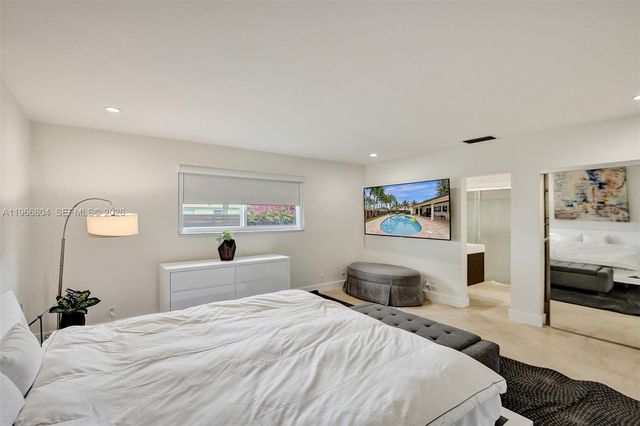 1201 Washington St, Hollywood, FL 33019