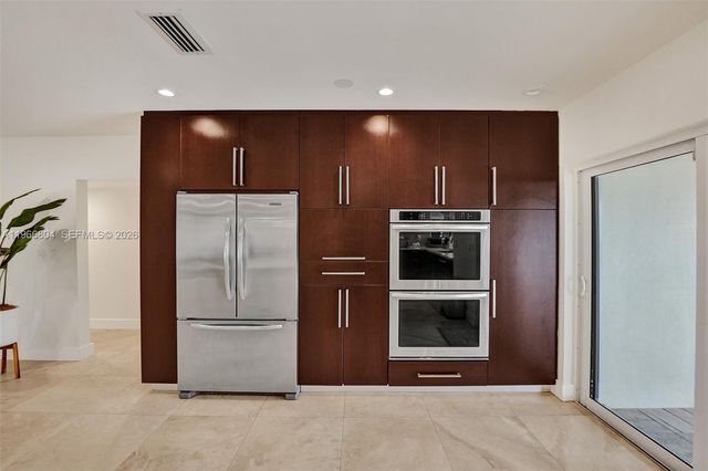 1201 Washington St, Hollywood, FL 33019