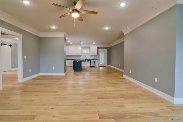 200 Skyview Circle, Muscle Shoals, AL 35661