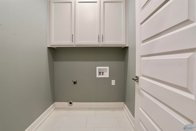 200 Skyview Circle, Muscle Shoals, AL 35661