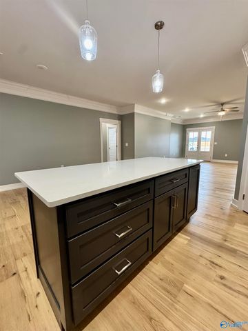 200 Skyview Circle, Muscle Shoals, AL 35661