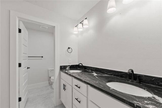 1140 Canyon Maple Street, Centerton, AR 72719