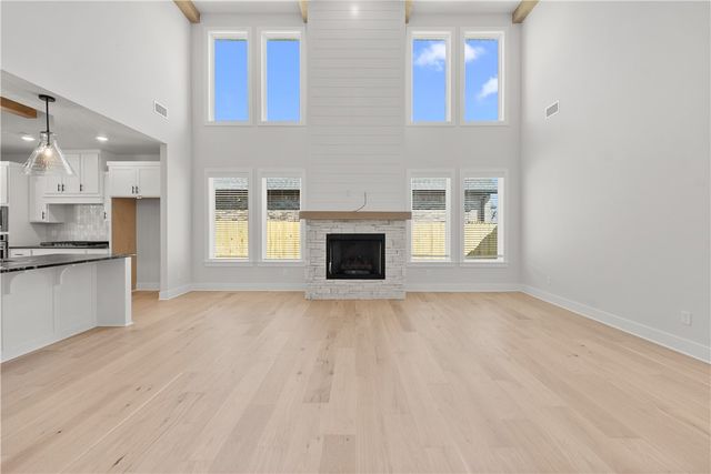 1140 Canyon Maple Street, Centerton, AR 72719