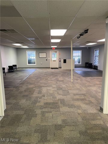 4021 Youngstown Road, Warren, OH 44484