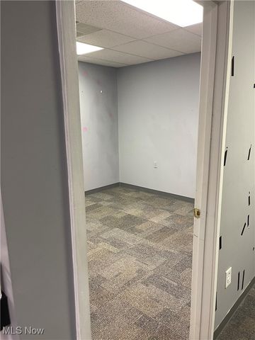 4021 Youngstown Road, Warren, OH 44484