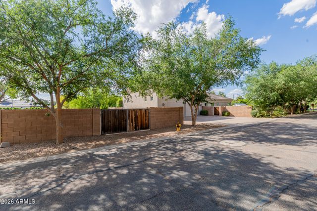 1181 E MELODY Court, Gilbert, AZ 85234