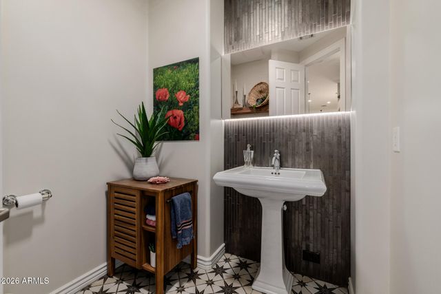 1181 E MELODY Court, Gilbert, AZ 85234