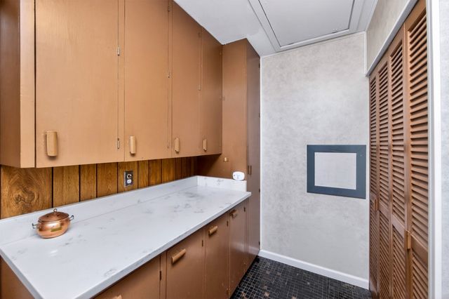 223 SE East Lawn Drive, Ankeny, IA 50021