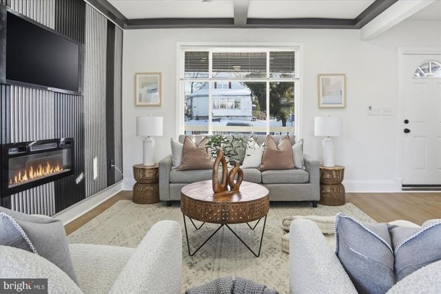 2912 DUPONT AVE, Baltimore, MD 21215