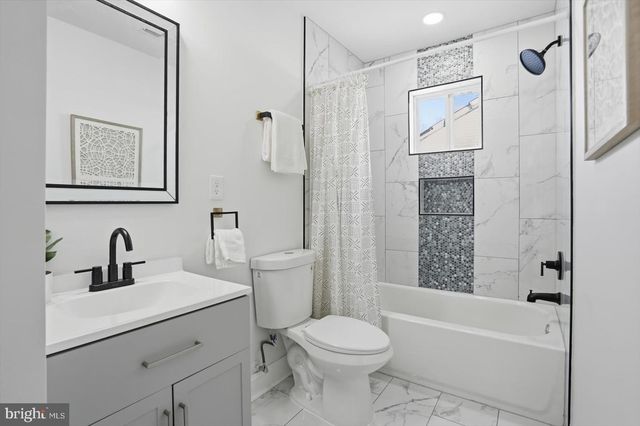 2912 DUPONT AVE, Baltimore, MD 21215