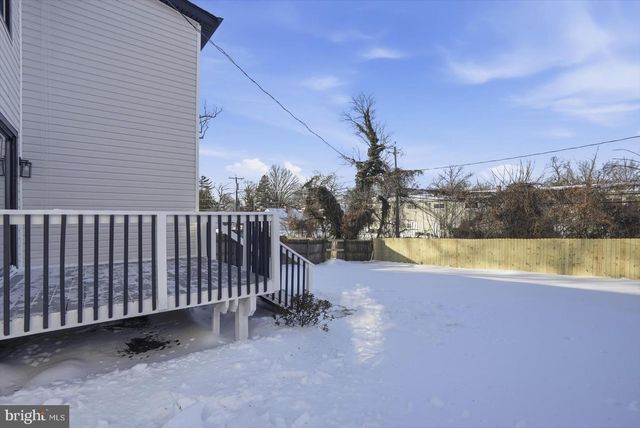 2912 DUPONT AVE, Baltimore, MD 21215