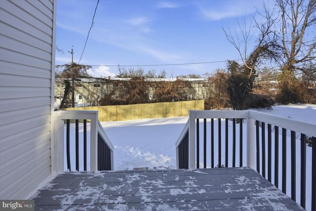 2912 DUPONT AVE, Baltimore, MD 21215