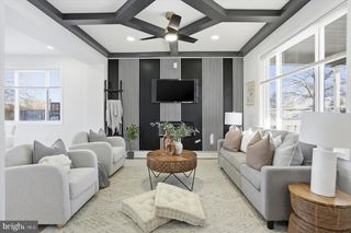 2912 DUPONT AVE, Baltimore, MD 21215