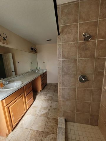 5851 NW 62ND AVENUE, Ocala, FL 34482