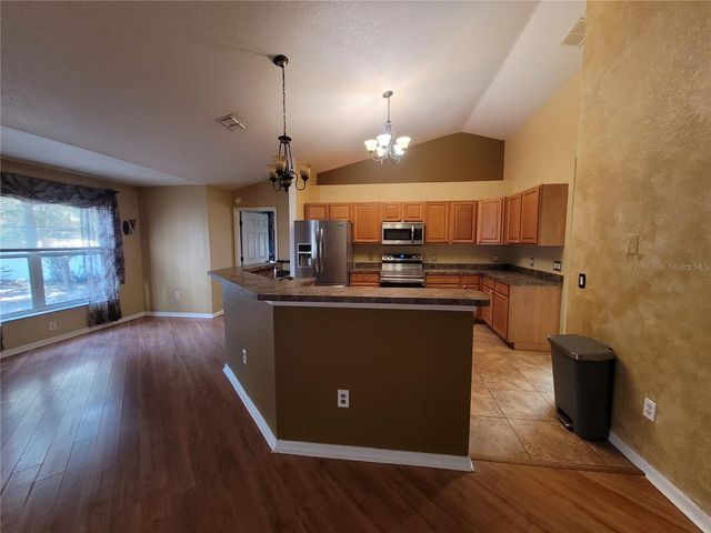 5851 NW 62ND AVENUE, Ocala, FL 34482