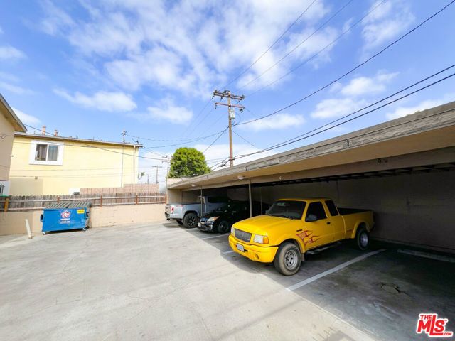 1017 W 95th Street, Los Angeles, CA 90044