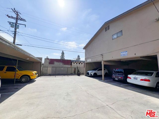 1017 W 95th Street, Los Angeles, CA 90044