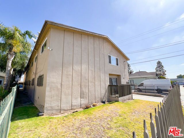 1017 W 95th Street, Los Angeles, CA 90044