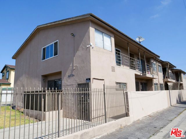1017 W 95th Street, Los Angeles, CA 90044