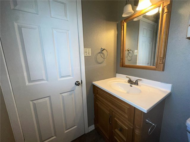 1113 Memorial Pkwy, Portland, TX 78374