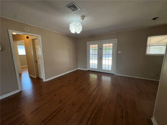 1113 Memorial Pkwy, Portland, TX 78374