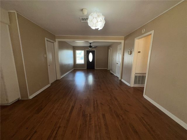 1113 Memorial Pkwy, Portland, TX 78374