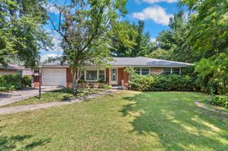 381 W Exchange Street, Crete, IL 60417
