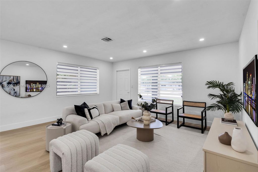 515 NW 30th Ter, Fort Lauderdale, FL 33311