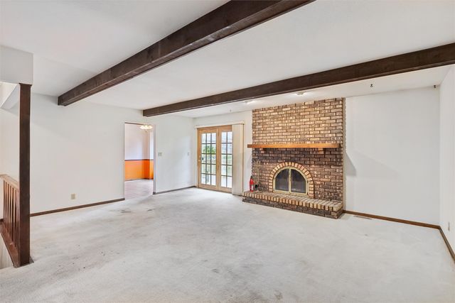 1006 SE Uehlamar Drive, Ankeny, IA 50021