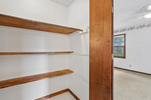 1006 SE Uehlamar Drive, Ankeny, IA 50021