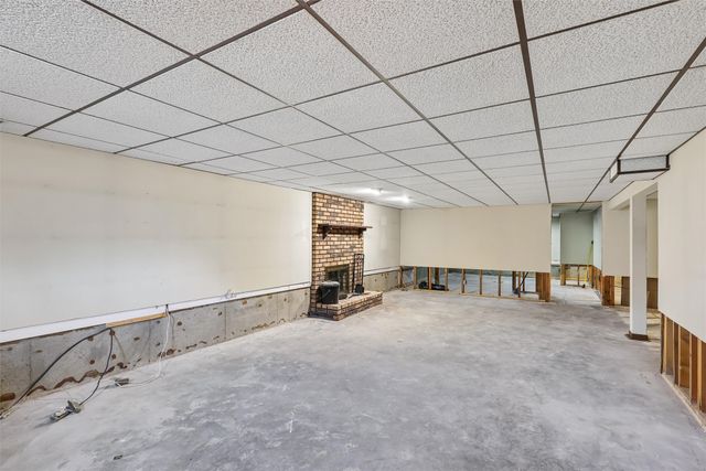 1006 SE Uehlamar Drive, Ankeny, IA 50021