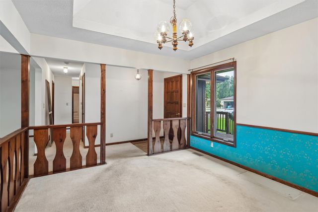 1006 SE Uehlamar Drive, Ankeny, IA 50021