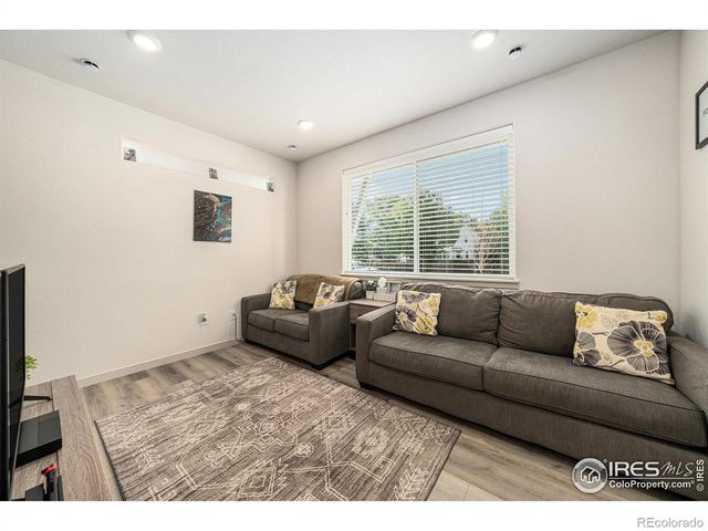 1099 Spartan Avenue, Berthoud, CO 80513